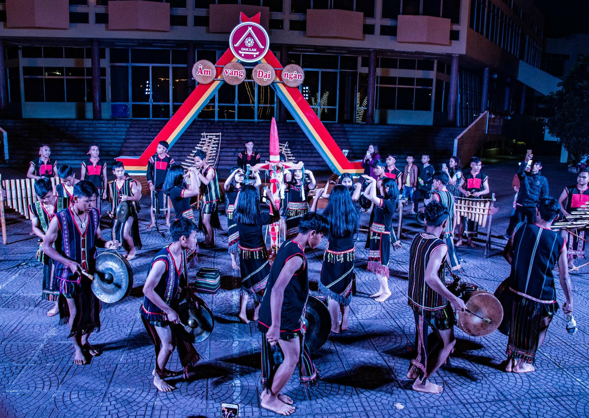 Đổi mới công tác dân tộc vùng đồng bào DTTS tỉnh Đắk Lắk .