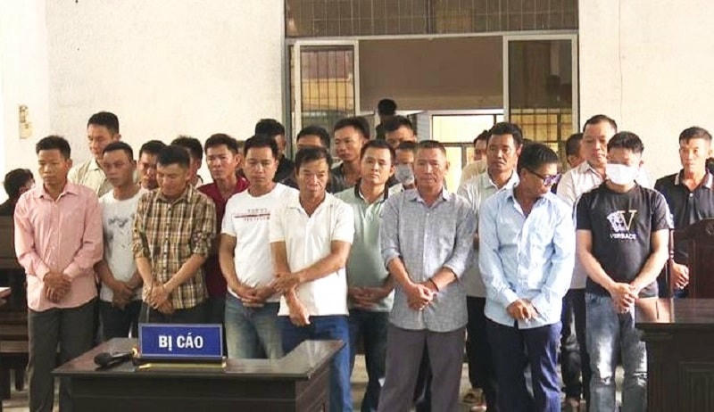 Các bị cáo tại phiên tòa.