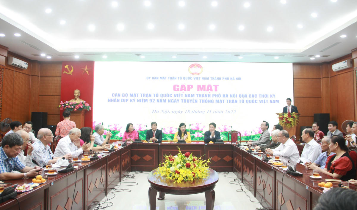 Quang cảnh hội nghị gặp mặt.