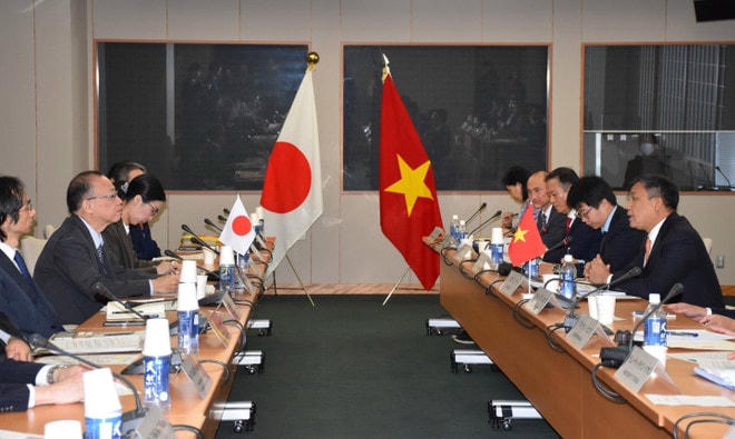 Ngày 12/12/2024, tại Tokyo, Thứ trưởng Thường trực Bộ Ngoại giao Nguyễn Minh Vũ và Thứ trưởng Bộ Ngoại giao Nhật Bản Funakoshi Takehiro đồng chủ trì Đối thoại Đối tác Chiến lược Việt Nam-Nhật Bản lần thứ 8. (Ảnh: Nguyễn Tuyến/TTXVN) vna-potal-doi-thoai-doi-tac-chien-luoc-viet-nam-nhat-ban-lan-thu-8-7752350.jpg