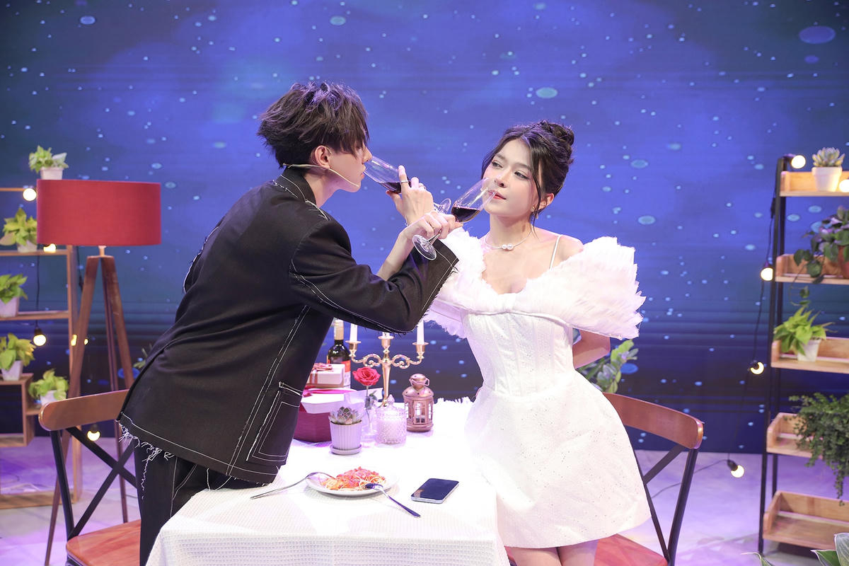 Vy Dương và Woni vô cùng đẹp đôi. Ảnh: Perfect Universe.