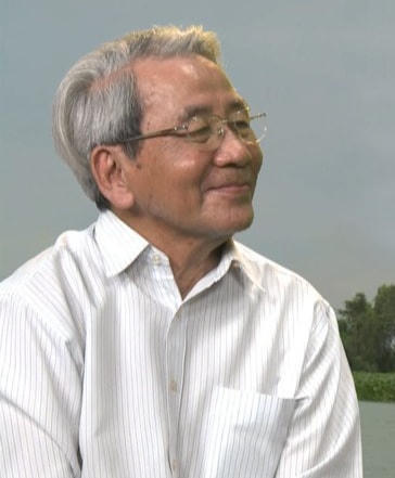 Nhà thơ Hoài Vũ.