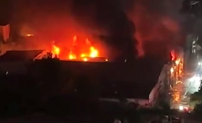 Ảnh màn hình 2024-10-17 lúc 00.05.35