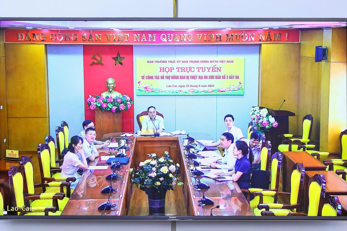 Đại biểu thảo luận tại điểm cầu. Ảnh: Quang Vinh.