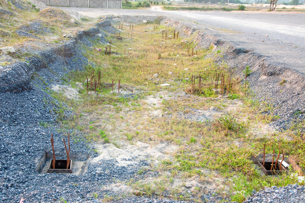 Đồng thời, mặc dù được UBND tỉnh cho phép điều chỉnh, gia hạn thời gian thực hiện nhiều lần nhưng đến nay dự án vẫn chưa hoàn thành đi vào hoạt động. Vì vậy, yêu cầu nhà đầu tư phải tập trung tối đa các nguồn lực, điều kiện cần thiết để đẩy nhanh tiến độ thực hiện dự án, hoàn thành và đi vào hoạt động trong năm 2024.