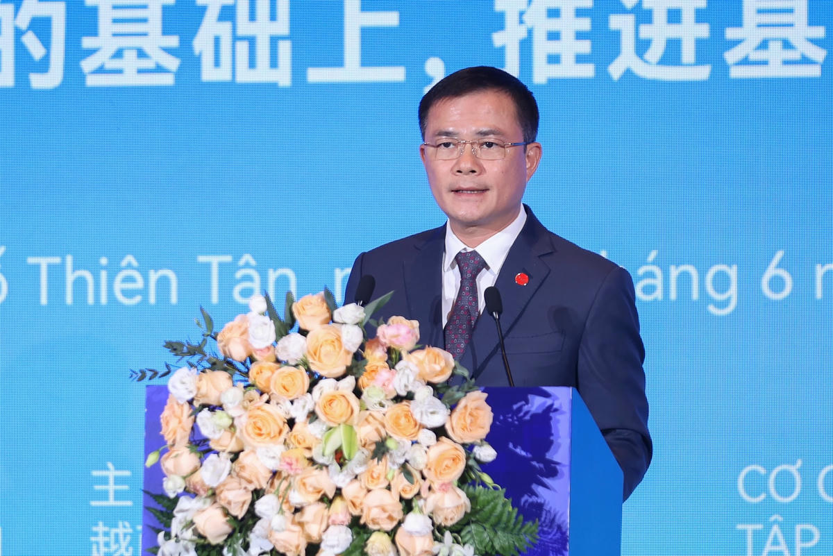 Thủ tướng: Cộng đồng doanh nghiệp là trụ cột quan trọng kết nối kinh tế Việt Nam – Trung Quốc- Ảnh 8. Thủ tướng: Cộng đồng doanh nghiệp là trụ cột quan trọng kết nối kinh tế Việt Nam – Trung Quốc- Ảnh 8.