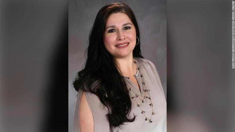 Irma Garcia là giáo viên tại Trường Tiểu học Robb. Ảnh: CNN.