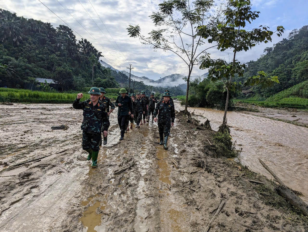 Ký ức Làng Nủ của những người lính 'chiến đấu trong thời bình'- Ảnh 4. Ký ức Làng Nủ của những người lính 'chiến đấu trong thời bình'- Ảnh 4.