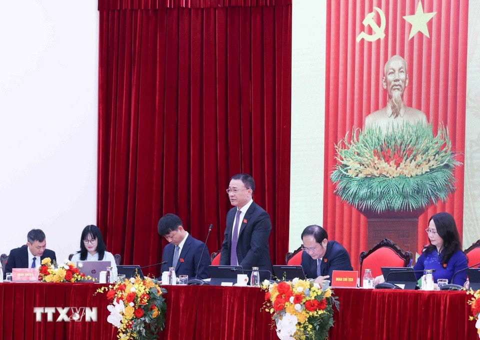 Các đồng chí trong Đoàn Chủ tịch điều hành Đại hội. (Ảnh: Phương Hoa/TTXVN)