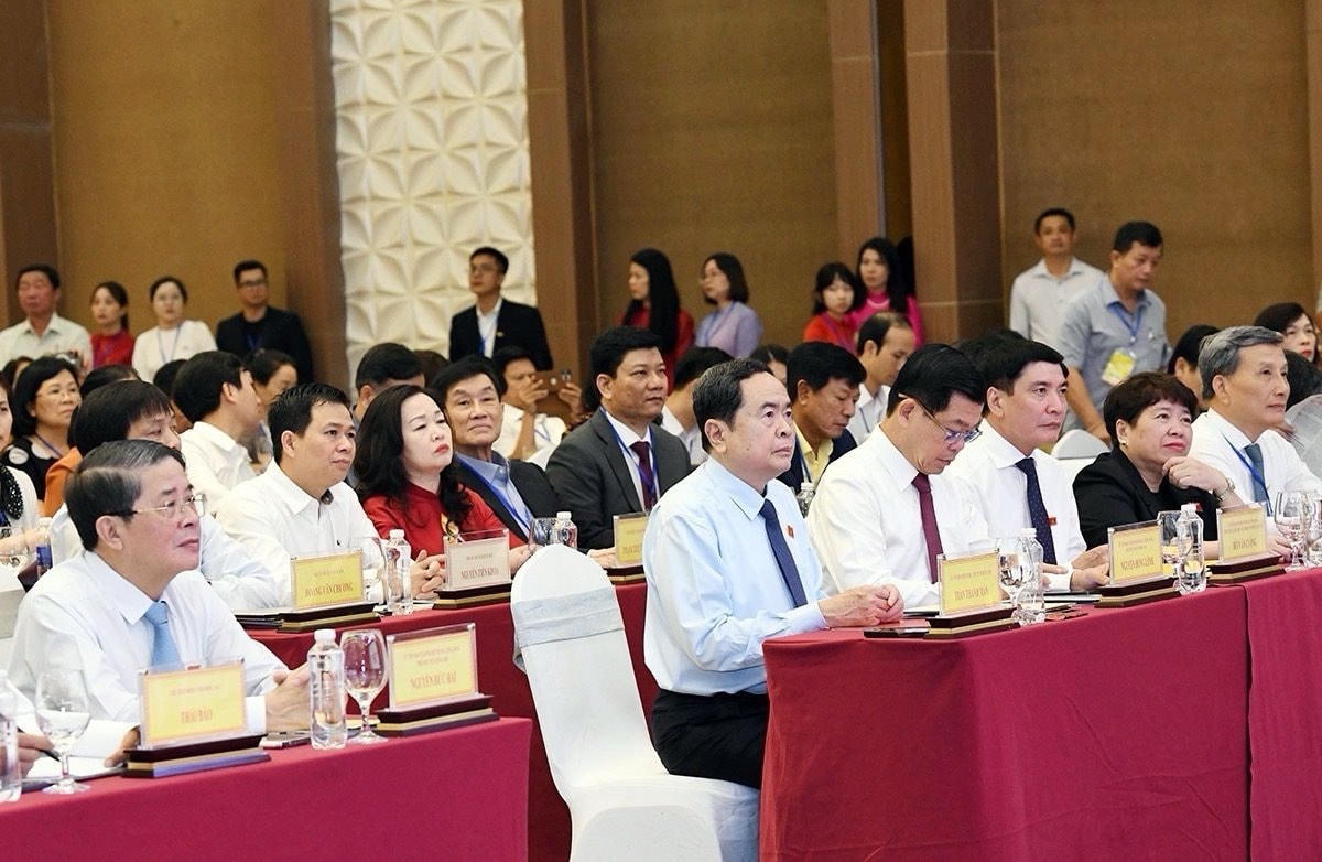 Toàn cảnh Hội nghị “Vai trò của báo chí đối với hoạt động của Quốc hội và Hội đồng nhân dân”.