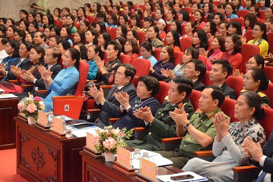 Các đại biểu tham dự hội nghị.