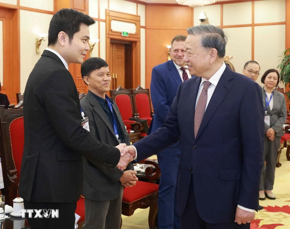 Tổng Bí thư Tô Lâm với các đại biểu. (Ảnh: Thống Nhất/TTXVN)