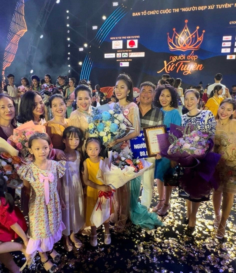 Người đẹp Lê Khánh Linh dành toàn bộ số tiền thưởng cho các trẻ em có hoàn cảnh khó khăn.