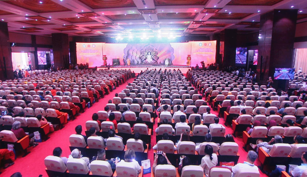 Quang cảnh lễ khai mạc.(Ảnh: Q.Định, chụp qua màn hình).