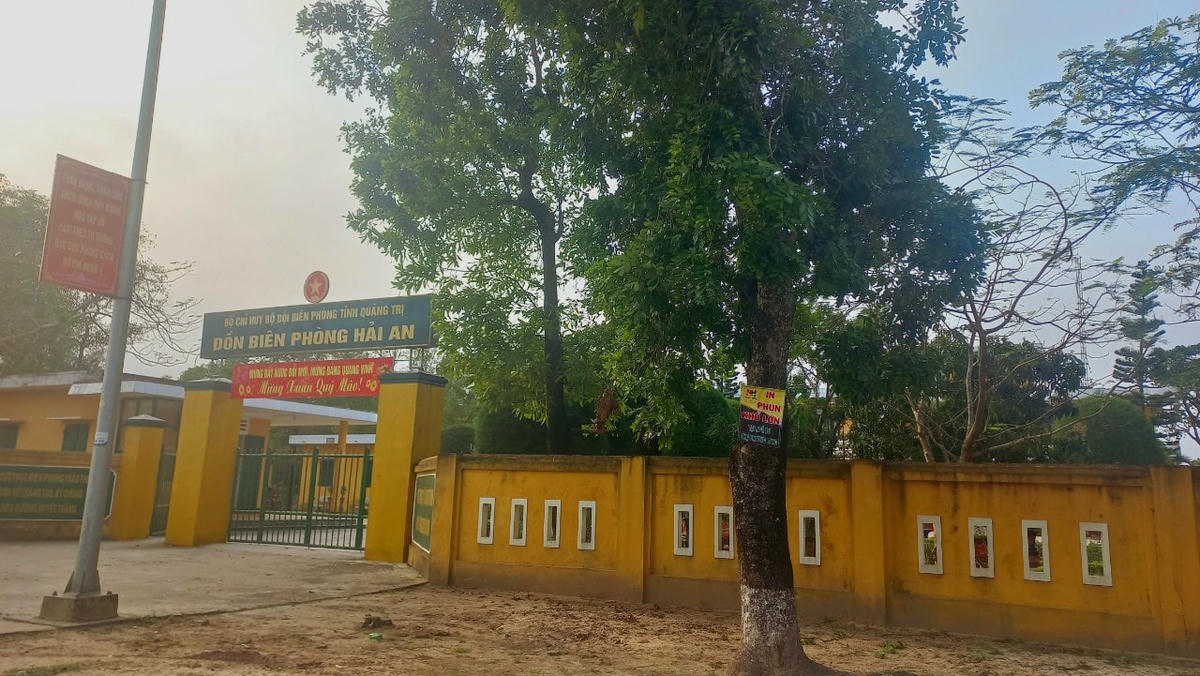 Phó Chủ tịch UBND tỉnh Quảng Trị Lê Đức Tiến giao Ban Quản lý Khu kinh tế tỉnh Quảng Trị phối hợp Bộ Chỉ huy Bộ đội Biên phòng tỉnh tham mưu UBND tỉnh về việc GPMB xây dựng Đồn Biên phòng Hải An vị trí mới.
