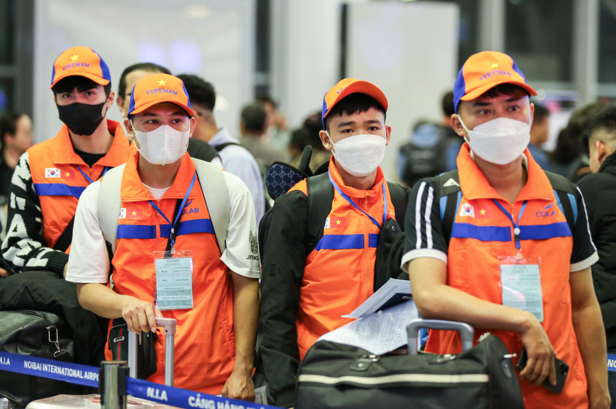 ảnh lao động đi làm việc ở nước ngoài