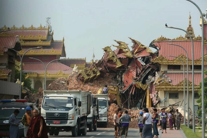 Cảnh đổ nát sau trận động đất tại Mandalay, Myanmar. (Ảnh: THX/TTXVN)