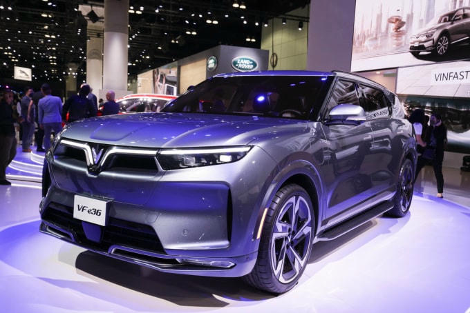 VinFast VF e36 tại triển lãm LA Auto Show 2021. Ảnh: VinFast.