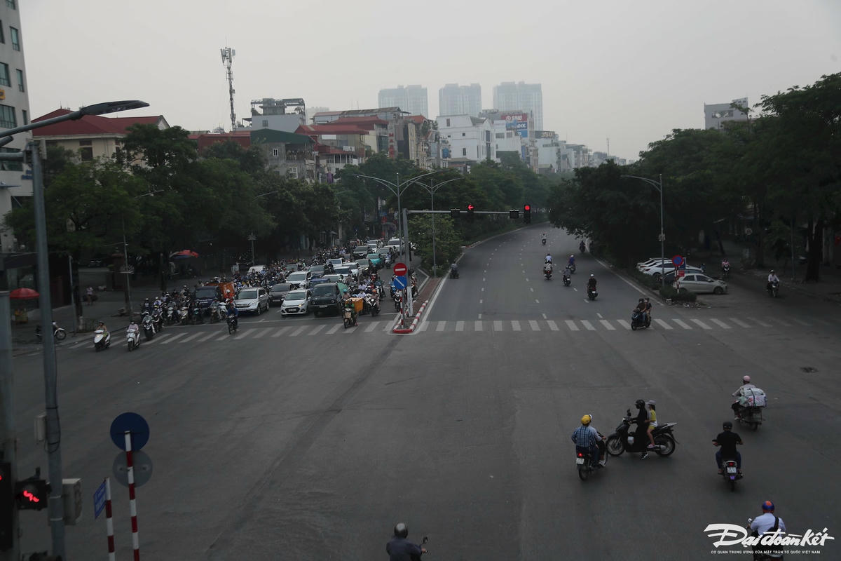 vanh_dai_1 -le-khanh1