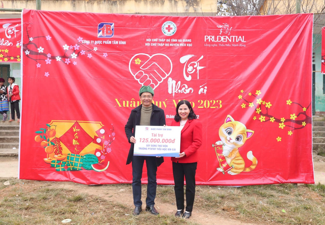 Dược Phẩm Tâm Bình tài trợ 125 triệu đồng xây dựng phòng sách tại Trường PTDTTBT Tiểu học Xín Cái.
