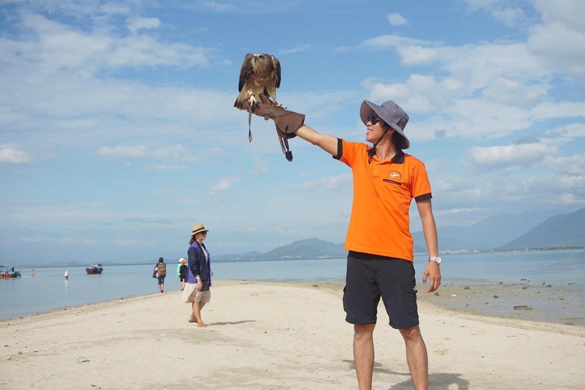 Thị trường du lịch dịp lễ 30/4 và 1/5 sôi động sớm hơn mọi năm.