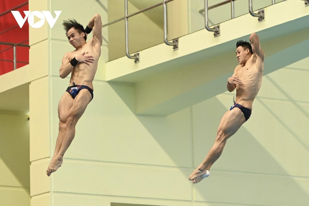 Chew Yyi Wei - Ooi Tze Liang mang về HCV nội dung Đôi nam cầu mềm 3 m cho Đoàn Thể thao Malaysia. (Ảnh: VOV).