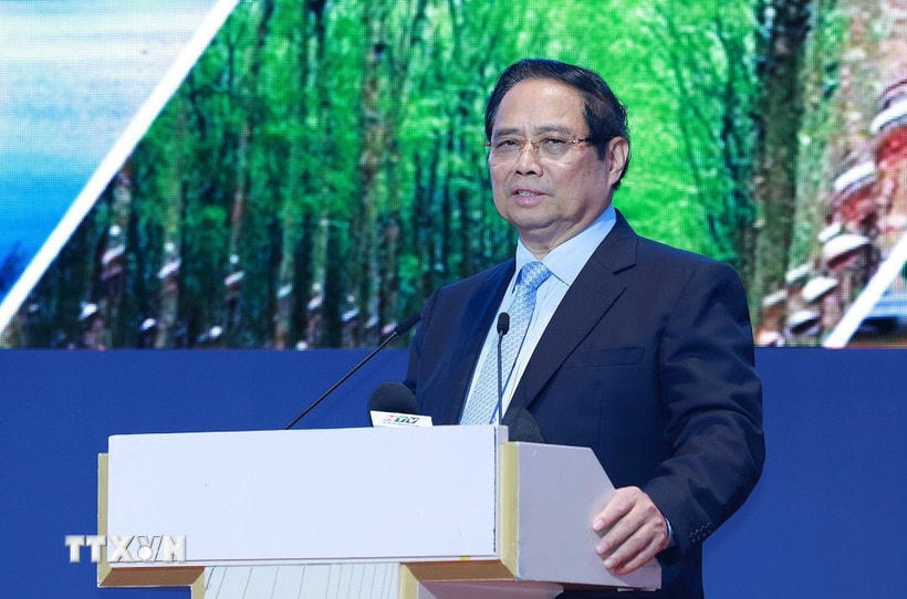 Thủ tướng Phạm Minh Chính phát biểu chỉ đạo Hội nghị Hội đồng điều phối vùng Đông Nam Bộ lần thứ 6 và Ban Chỉ đạo thực hiện Nghị quyết số 98 của Quốc hội. (Ảnh: Dương Giang/TTXVN)