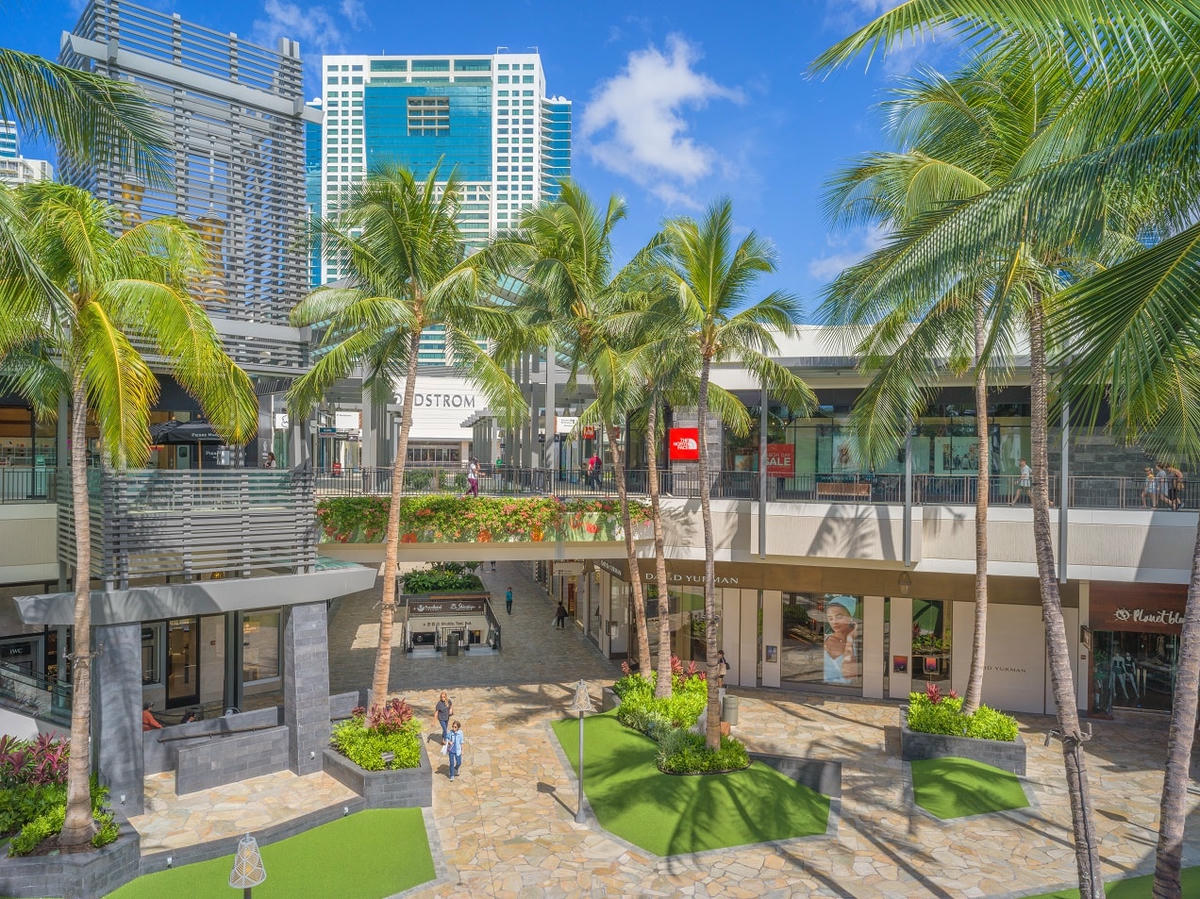 Tổ hợp mua sắm ngoài trời Ala Moana. Ảnh Shutterstock