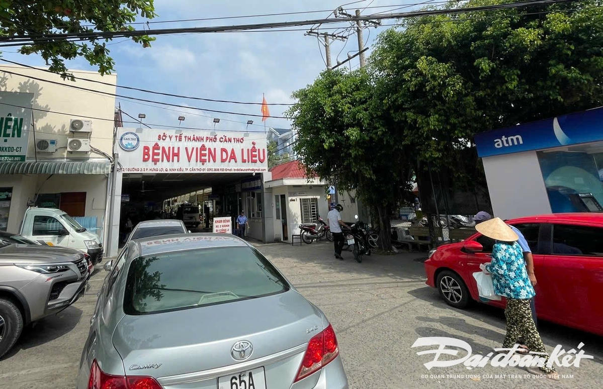 Bệnh viện Da liễu TP Cần Thơ sử dụng 4 loại mỹ phẩm thoa ngoài da tiêm vào mặt bệnh nhân.