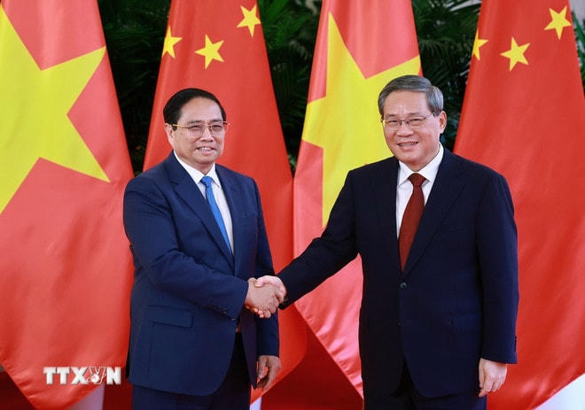 Thủ tướng Phạm Minh Chính với Thủ tướng Trung Quốc Lý Cường. (Ảnh: Dương Giang/TTXVN) ttxvn-thu-tuong-hoi-dam-thu-tuong-trung-quoc-1.jpg