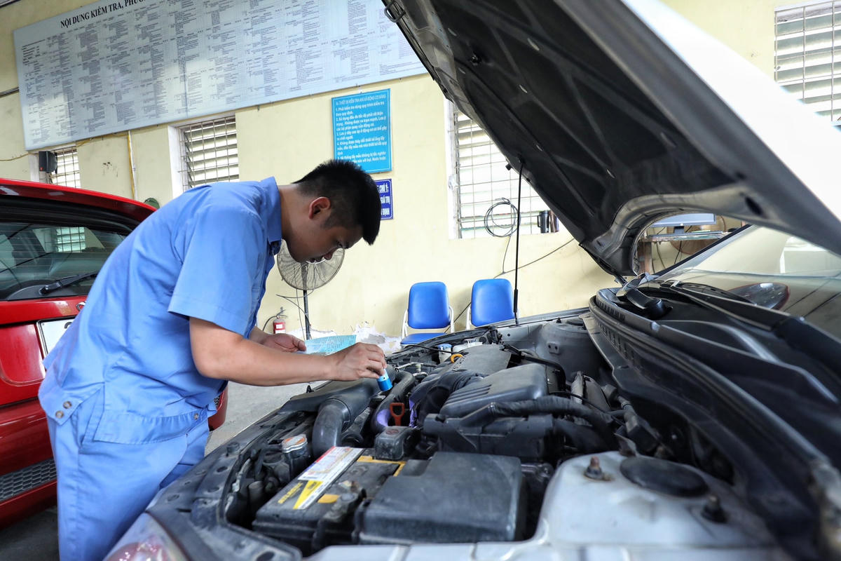 Theo thống kê từ Cục Đăng kiểm Việt Nam, số xe được kéo dài chu kỳ kiểm định theo Thông tư 02 trong năm 2023 khoảng 3,2 triệu phương tiện.
