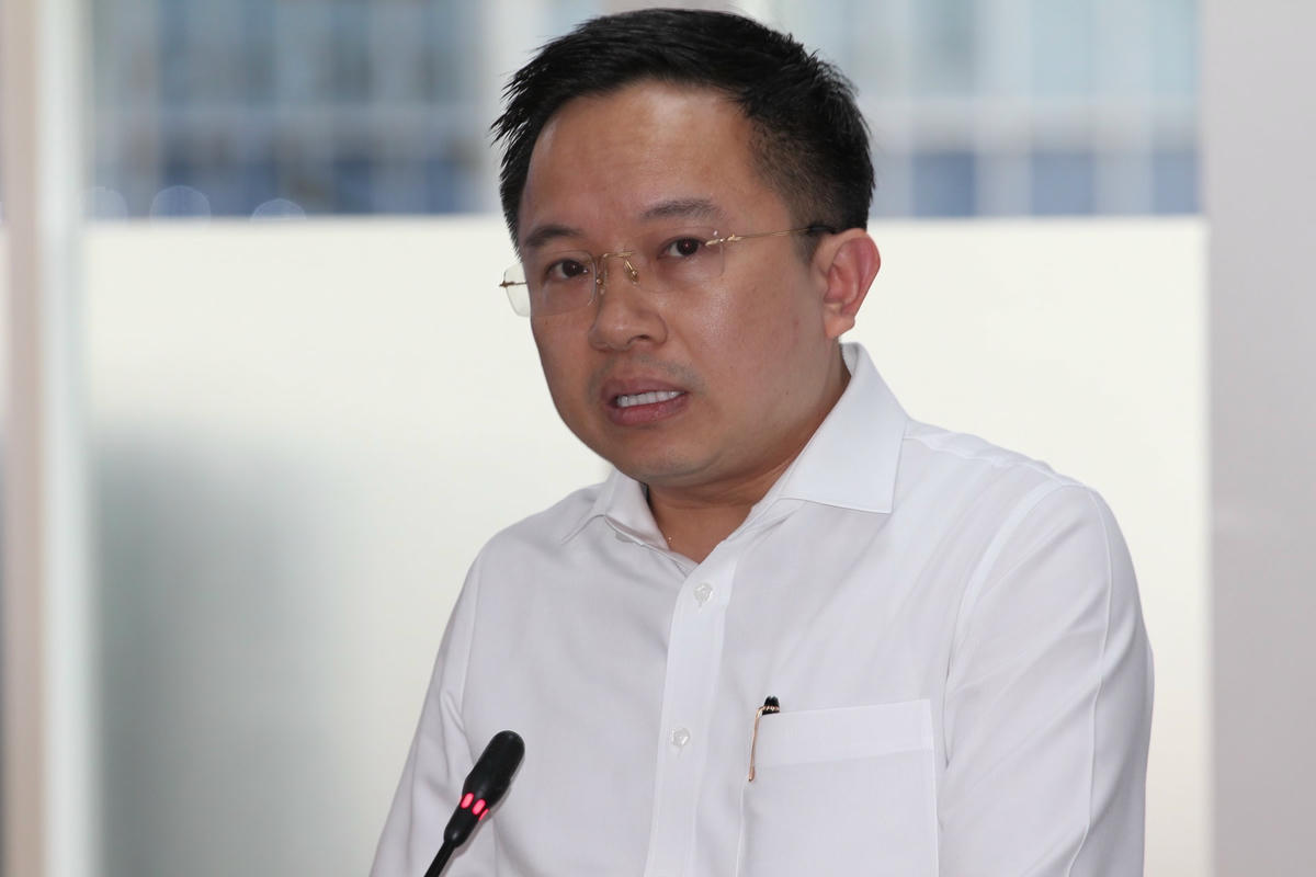 Ông Từ Lương - Phó Giám đốc Sở Thông tin - Truyền thông thông tin về tình trạng