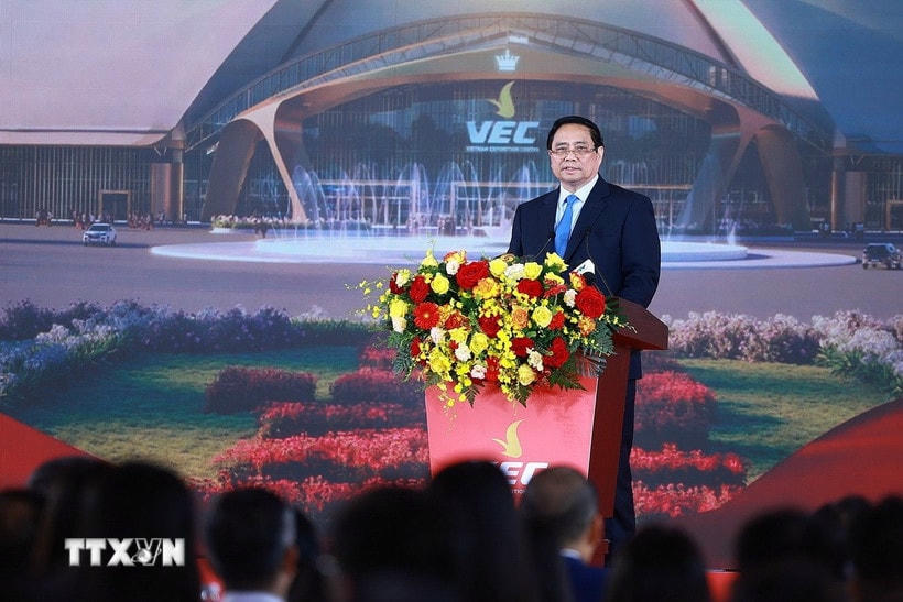 Thủ tướng Phạm Minh Chính phát biểu tại Lễ khởi công, khánh thành 250 dự án, công trình trên 34 tỉnh, thành phố trên cả nước. (Ảnh: Dương Giang/TTXVN)