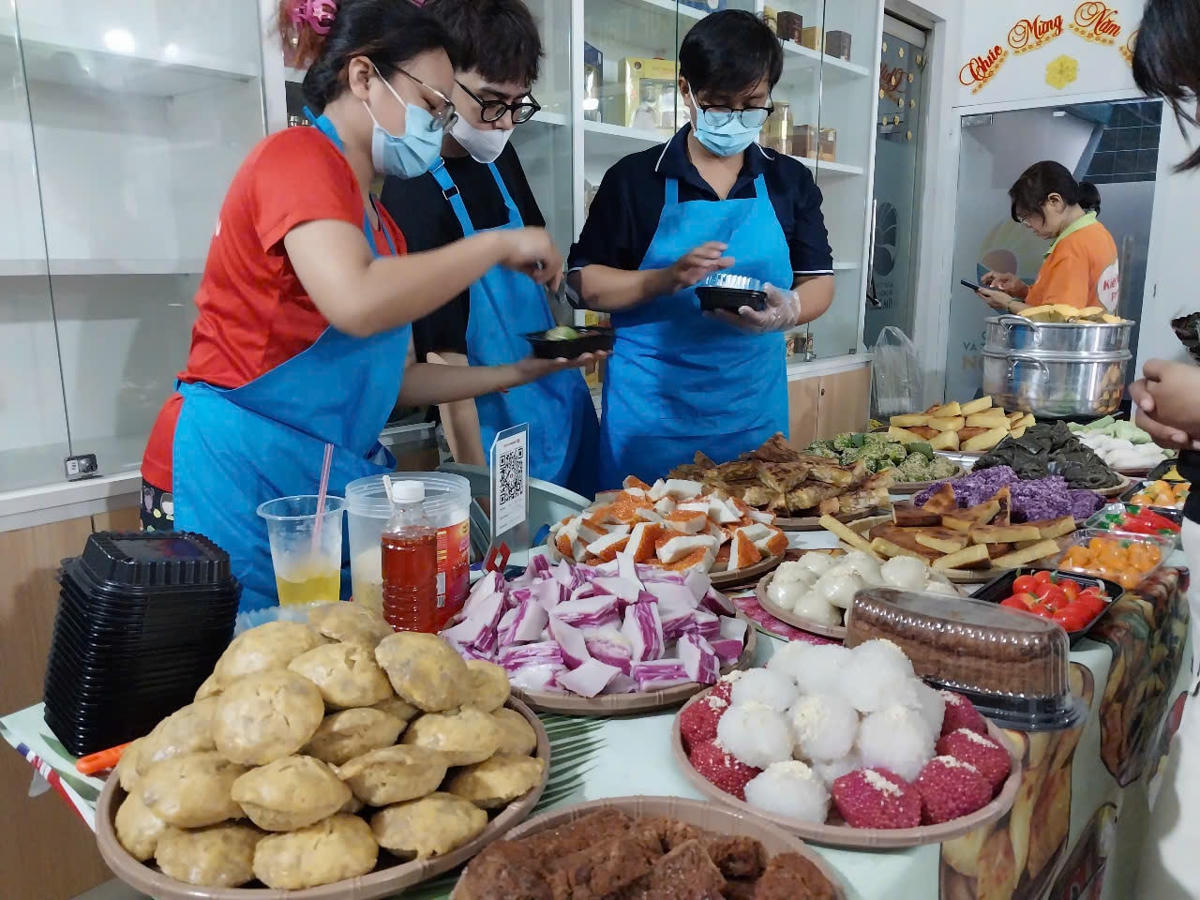 Chợ xanh 4 - Phiên chợ có nhiều loại bánh mang tính đặc trưng của phương Nam