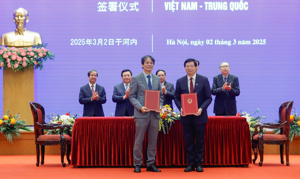 Thủ tướng Phạm Minh Chính tiếp Bí thư Đảng ủy Đại học Thanh Hoa (Trung Quốc)- Ảnh 4. Thủ tướng Phạm Minh Chính tiếp Bí thư Đảng ủy Đại học Thanh Hoa (Trung Quốc)- Ảnh 4.