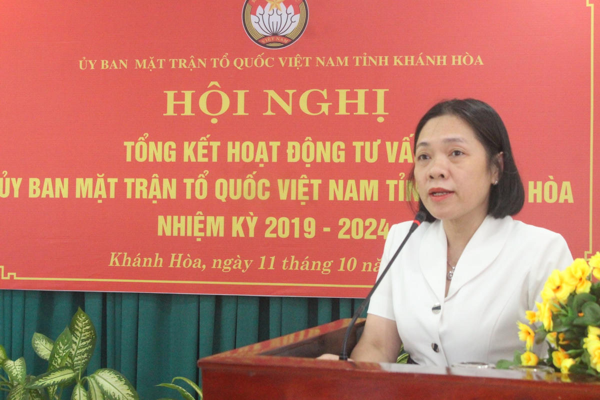 Các đại biểu tham dự hội nghị (2)