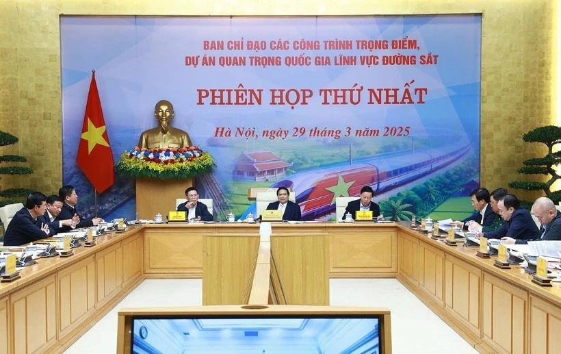 Phiên họp thứ nhất của Ban Chỉ đạo các dự án quan trọng quốc gia lĩnh vực đường sắt. (Ảnh: Dương Giang/TTXVN)