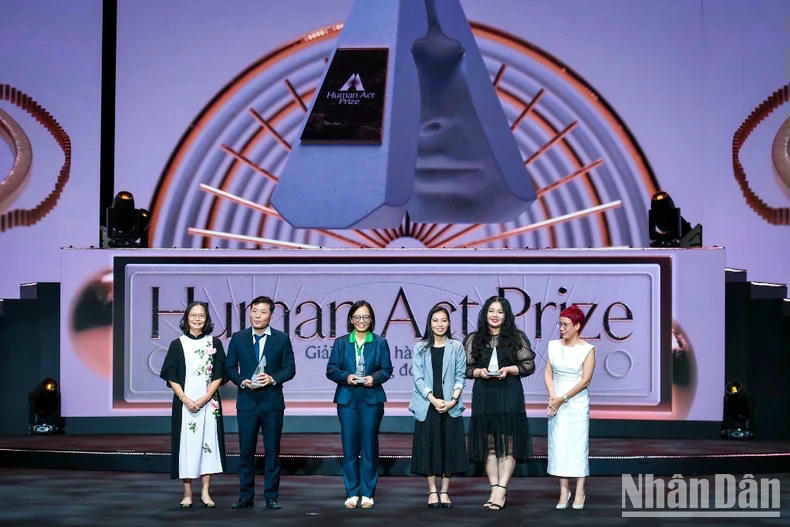 28 dự án được vinh danh tại Gala trao Giải thưởng Hành động vì Cộng đồng ảnh 3