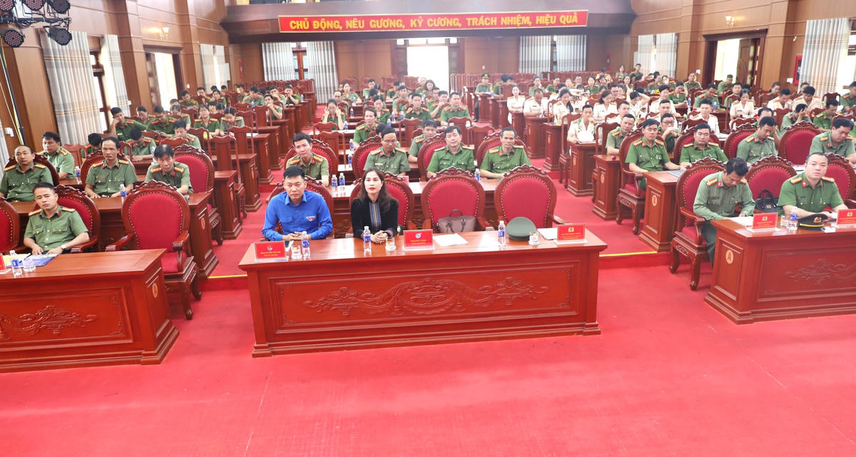 Các đại biểu dự Lễ tuyên dương.