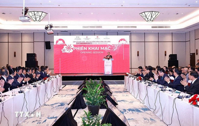 Chủ tịch Quốc hội Trần Thanh Mẫn phát biểu. (Ảnh: Doãn Tấn/TTXVN) ttxvn-chu-tich-quoc-hoi-du-phien-khai-mac-xuc-tien-dau-tu-gap-go-nhat-ban-khu-vuc-dong-bang-song-cuu-long2.jpg