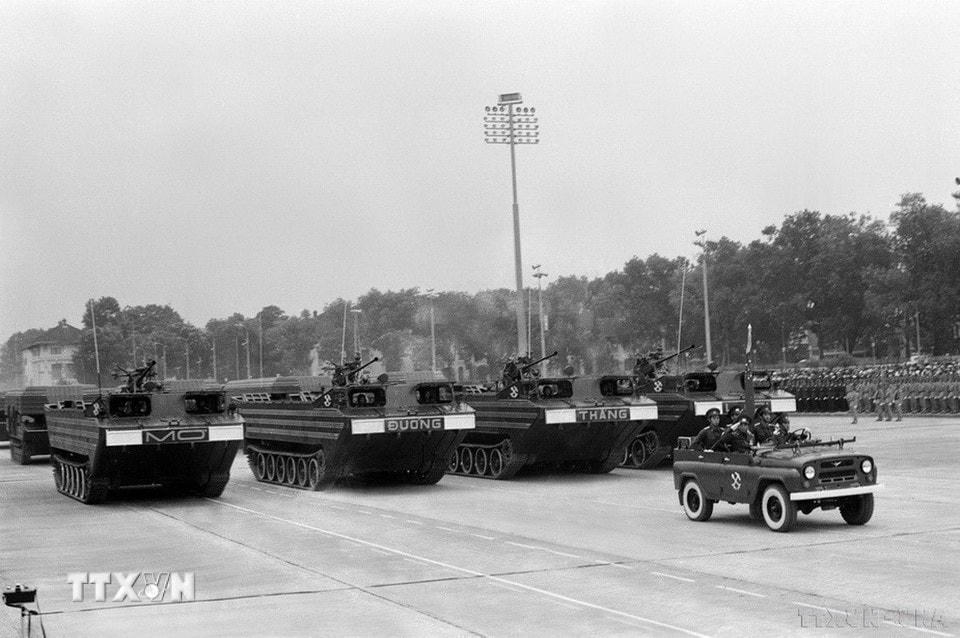 Khối thiết bị khí tài quân đội. (Ảnh: Xuân Lâm/TTXVN)