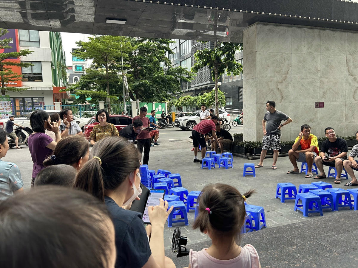 anh bai Kien tung o Chung cu