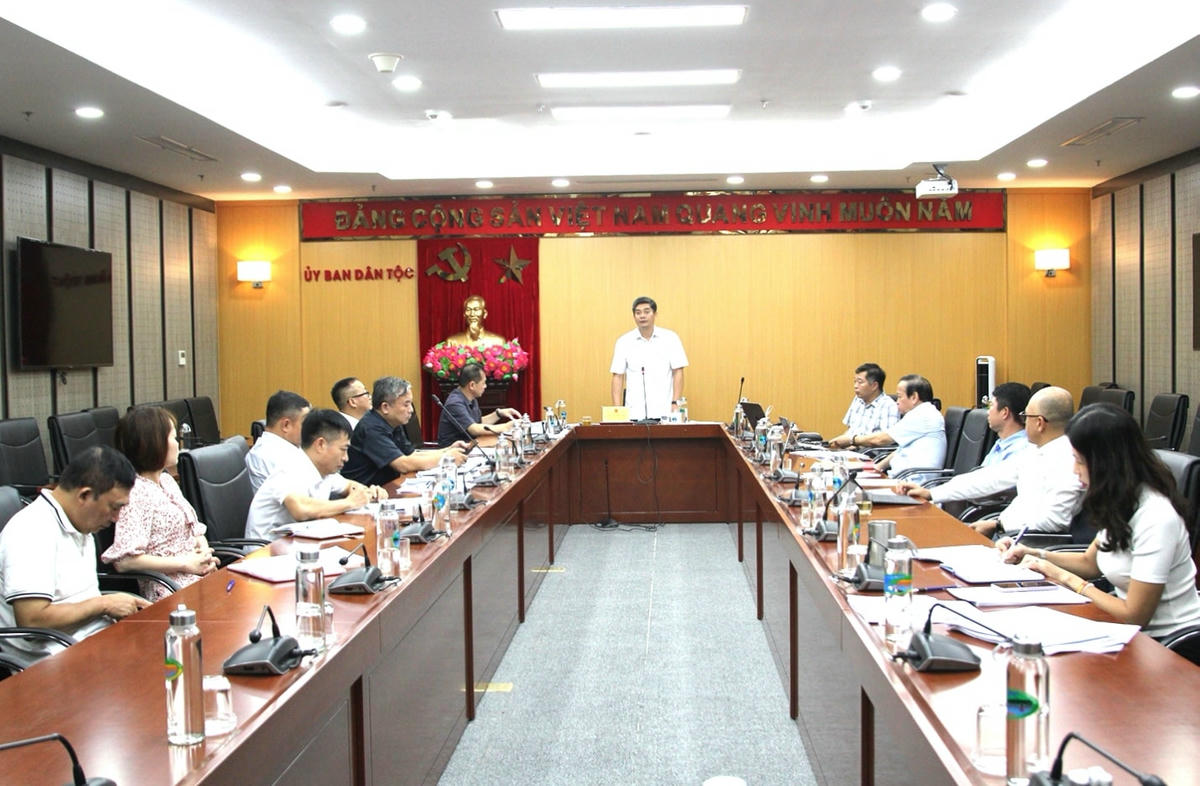 Quang cảnh cuộc họp. Ảnh: baodantoc.vn