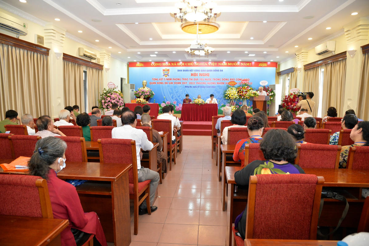 Quang cảnh hội nghị. 