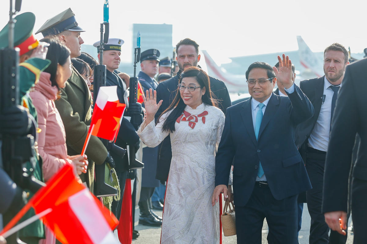 Thủ tướng: Đẩy mạnh xuất khẩu sang thị trường Trung Đông Âu còn tiềm năng rất lớn- Ảnh 5. Thủ tướng: Đẩy mạnh xuất khẩu sang thị trường Trung Đông Âu còn tiềm năng rất lớn- Ảnh 5.