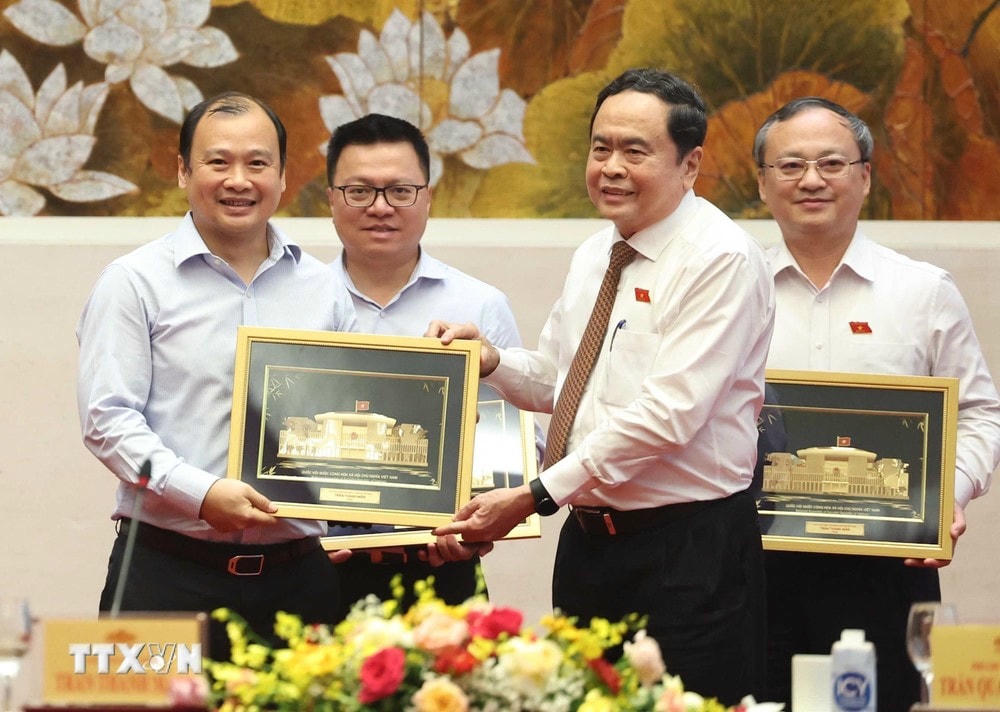 ttxvn_chu_tich_quoc_hoi_tran_thanh_man_gap_mat_lanh_dao_cac_co_quan_bao_chi_10.jpg