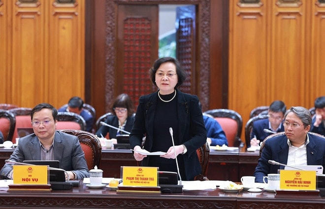 Bộ trưởng Bộ Nội vụ Phạm Thị Thanh Trà phát biểu tại Phiên họp lần thứ 7 Ban Chỉ đạo tinh gọn bộ máy của Chính phủ. (Ảnh: Dương Giang/TTXVN) bo-noi-vu.jpg