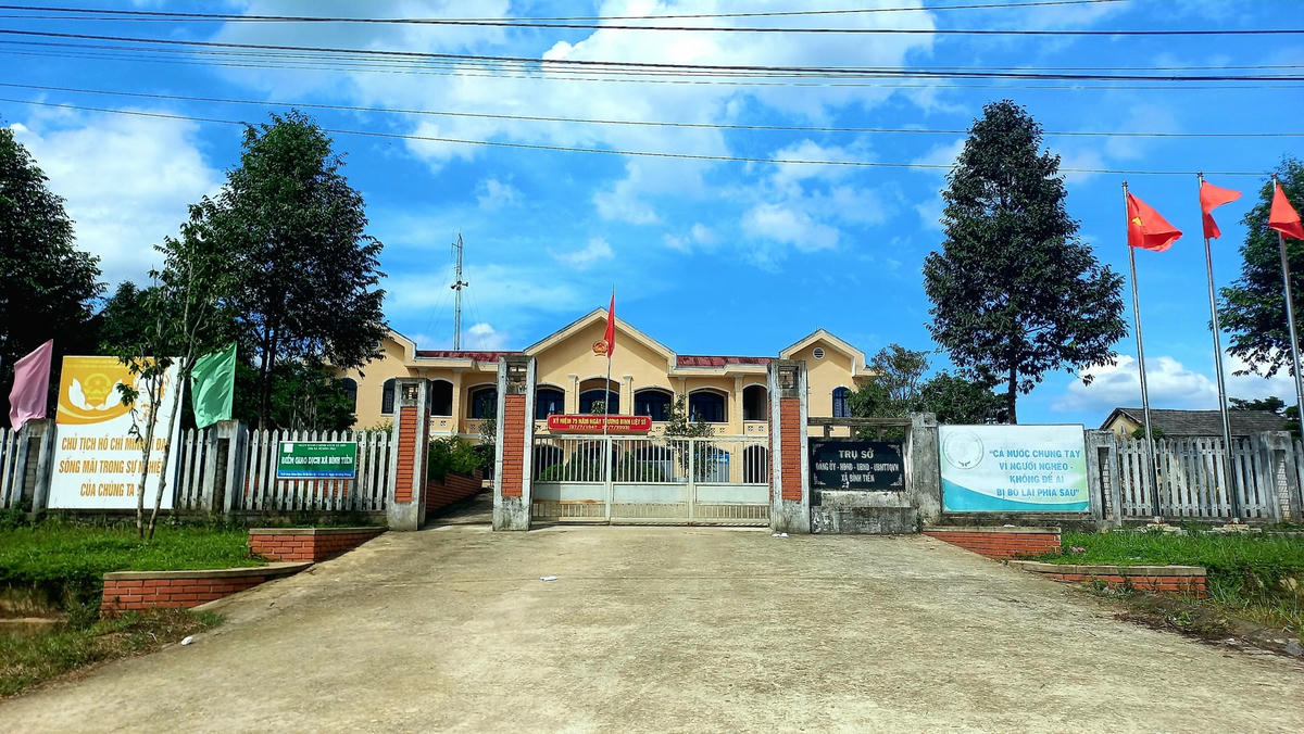 Ban Thường vụ Thị ủy Hương Trà vừa ban hành Thông báo Kết luận về việc kiểm tra lãnh đạo, chỉ đạo thực hiện Chỉ thị số 20-CT/TU đối với Đảng ủy xã Bình Tiến và nhiều cá nhân tại đây.