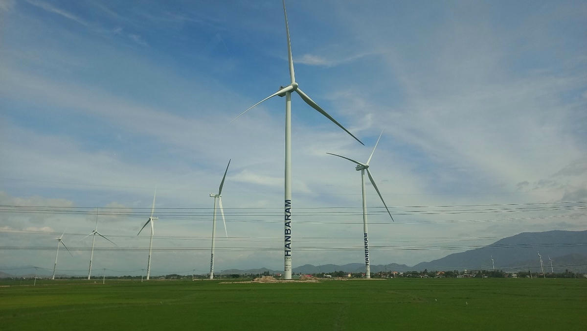 Lãnh đạo huyện Hướng Hóa yêu cầu các đơn vị vận hành nhà máy điện gió trên địa bàn thường xuyên kiểm tra, phòng ngừa các sự cố có thể xảy ra (Ảnh: Minh họa).