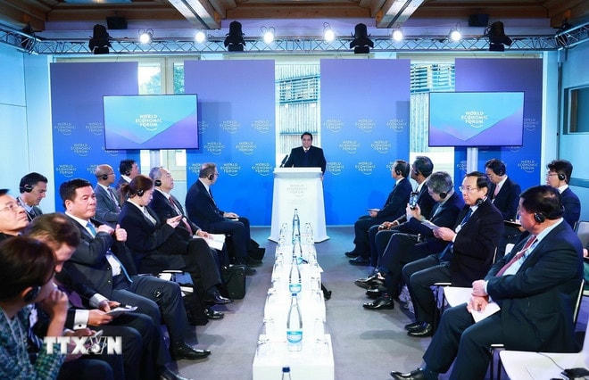 Thủ tướng Phạm Minh Chính chủ trì Phiên đối thoại chiến lược quốc gia Việt Nam WEF. (Ảnh: Dương Giang/TTXVN) ttxvn-2101-thu-tuong-wef-1.jpg
